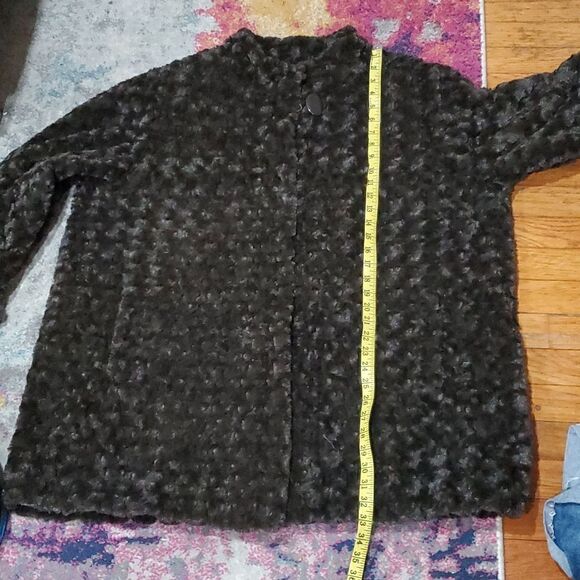 Like New Dennis Bass Faux Fur Coat Size 2XL - Picture 9 of 15